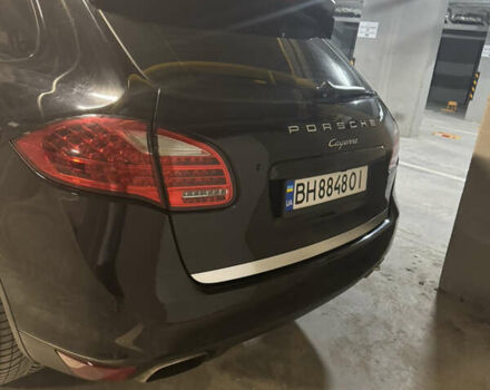 Черный Порше Каен, объемом двигателя 2.97 л и пробегом 234 тыс. км за 25200 $, фото 2 на Automoto.ua