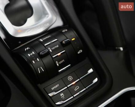 Черный Порше Каен, объемом двигателя 4.81 л и пробегом 152 тыс. км за 21900 $, фото 22 на Automoto.ua