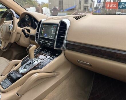 Порше Каен 2013 в Киеве на Automoto.ua Черный Порше Каен, объемом двигателя 3 л и пробегом 219 тыс. км за 25500 $, фото 10 на Automoto.ua