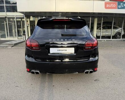 Черный Порше Каен, объемом двигателя 4.81 л и пробегом 43 тыс. км за 53000 $, фото 6 на Automoto.ua