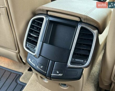 Черный Порше Каен, объемом двигателя 3.6 л и пробегом 160 тыс. км за 17500 $, фото 31 на Automoto.ua