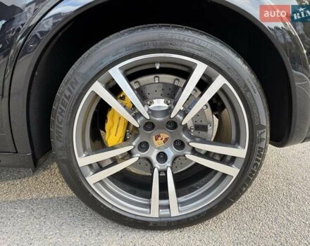 Черный Порше Каен, объемом двигателя 4.81 л и пробегом 43 тыс. км за 53000 $, фото 9 на Automoto.ua