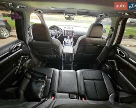 Порше Каен 2013 в Полтаве на Automoto.ua Черный Порше Каен, объемом двигателя 2.97 л и пробегом 258 тыс. км за 20950 $, фото 62 на Automoto.ua