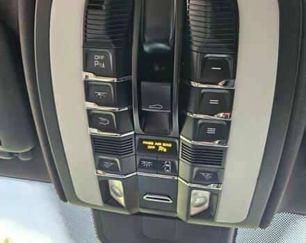 Порше Каен 2013 в Полтаве на Automoto.ua Черный Порше Каен, объемом двигателя 2.97 л и пробегом 258 тыс. км за 20950 $, фото 122 на Automoto.ua