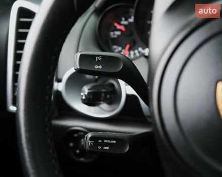 Черный Порше Каен, объемом двигателя 4.81 л и пробегом 152 тыс. км за 21900 $, фото 23 на Automoto.ua