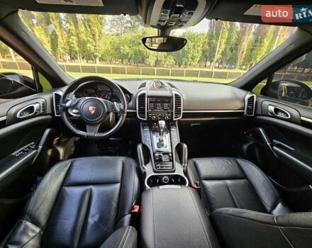 Порше Каен 2013 в Полтаве на Automoto.ua Черный Порше Каен, объемом двигателя 2.97 л и пробегом 258 тыс. км за 20950 $, фото 83 на Automoto.ua