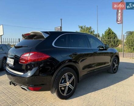 Чорний Порше Cayenne, об'ємом двигуна 3 л та пробігом 181 тис. км за 29000 $, фото 4 на Automoto.ua