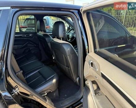 Чорний Порше Cayenne, об'ємом двигуна 3 л та пробігом 181 тис. км за 29000 $, фото 19 на Automoto.ua