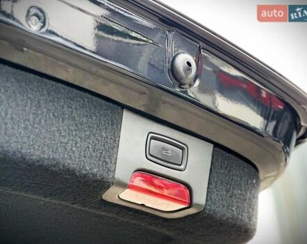 Порше Каен 2013 в Киеве на Automoto.ua Черный Порше Каен, объемом двигателя 4.13 л и пробегом 273 тыс. км за 23999 $, фото 19 на Automoto.ua