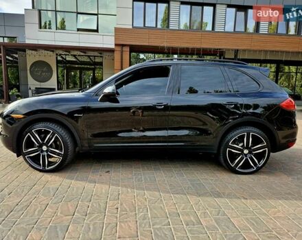 Порше Каен 2013 в Полтаве на Automoto.ua Черный Порше Каен, объемом двигателя 2.97 л и пробегом 258 тыс. км за 20950 $, фото 4 на Automoto.ua