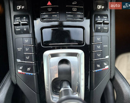 Порше Каен 2013 в Одессе на Automoto.ua Черный Порше Каен, объемом двигателя 3 л и пробегом 181 тыс. км за 26200 $, фото 19 на Automoto.ua