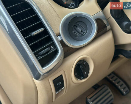 Черный Порше Каен, объемом двигателя 3.6 л и пробегом 160 тыс. км за 17500 $, фото 55 на Automoto.ua