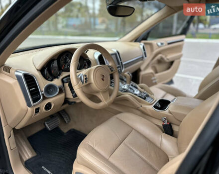 Порше Cayenne 2013 у Одесі на Automoto.ua Чорний Порше Cayenne, об'ємом двигуна 3.6 л та пробігом 160 тис. км за 18500 $, фото 63 на Automoto.ua