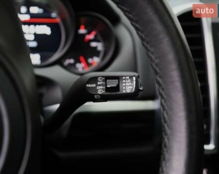 Черный Порше Каен, объемом двигателя 4.81 л и пробегом 152 тыс. км за 21900 $, фото 24 на Automoto.ua