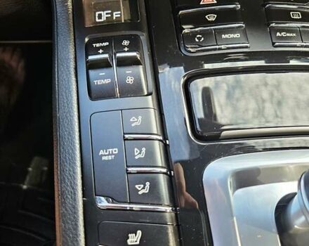 Порше Каен 2013 в Полтаве на Automoto.ua Черный Порше Каен, объемом двигателя 2.97 л и пробегом 258 тыс. км за 20950 $, фото 121 на Automoto.ua