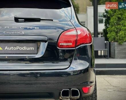 Порше Каен 2013 в Киеве на Automoto.ua Черный Порше Каен, объемом двигателя 4.13 л и пробегом 273 тыс. км за 23999 $, фото 12 на Automoto.ua