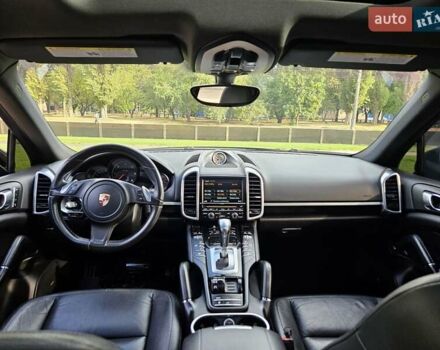 Порше Каен 2013 в Полтаве на Automoto.ua Черный Порше Каен, объемом двигателя 2.97 л и пробегом 258 тыс. км за 20950 $, фото 82 на Automoto.ua