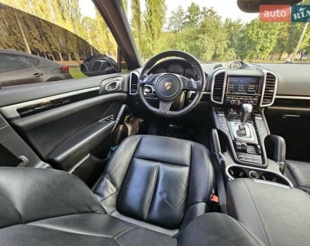 Порше Каен 2013 в Полтаве на Automoto.ua Черный Порше Каен, объемом двигателя 2.97 л и пробегом 258 тыс. км за 20950 $, фото 85 на Automoto.ua