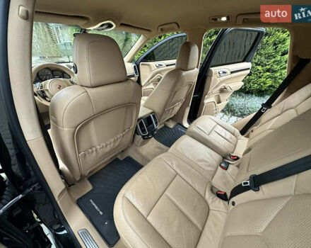 Черный Порше Каен, объемом двигателя 3.6 л и пробегом 160 тыс. км за 17500 $, фото 23 на Automoto.ua