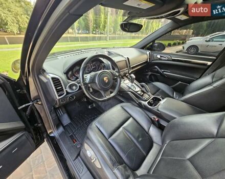 Порше Каен 2013 в Полтаве на Automoto.ua Черный Порше Каен, объемом двигателя 2.97 л и пробегом 258 тыс. км за 20950 $, фото 103 на Automoto.ua