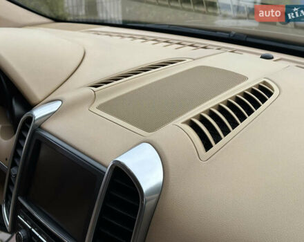 Черный Порше Каен, объемом двигателя 3.6 л и пробегом 160 тыс. км за 17500 $, фото 47 на Automoto.ua