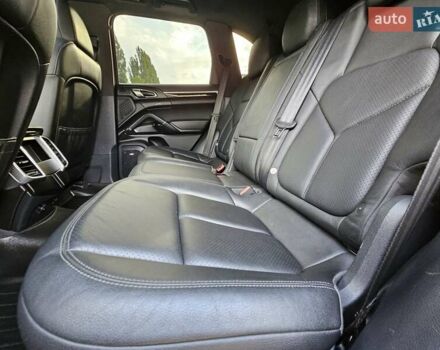 Порше Каен 2013 в Полтаве на Automoto.ua Черный Порше Каен, объемом двигателя 2.97 л и пробегом 258 тыс. км за 20950 $, фото 79 на Automoto.ua