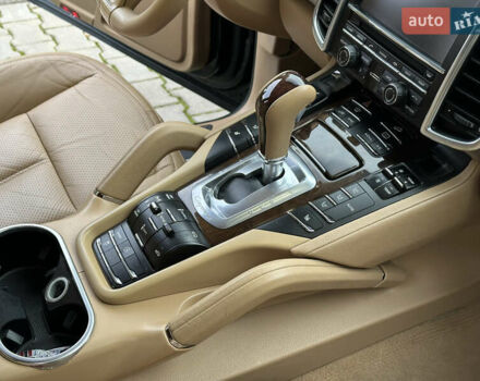 Черный Порше Каен, объемом двигателя 3.6 л и пробегом 160 тыс. км за 17500 $, фото 43 на Automoto.ua