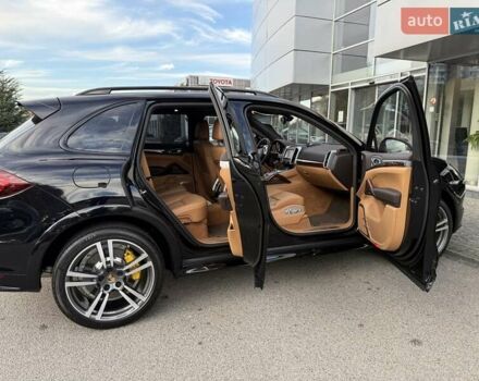 Черный Порше Каен, объемом двигателя 4.81 л и пробегом 43 тыс. км за 53000 $, фото 26 на Automoto.ua