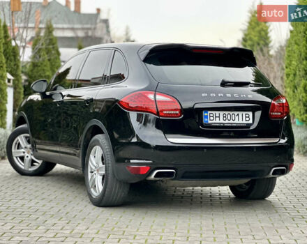 Черный Порше Каен, объемом двигателя 3.6 л и пробегом 160 тыс. км за 17500 $, фото 3 на Automoto.ua