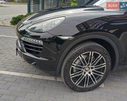 Чорний Порше Cayenne, об'ємом двигуна 3 л та пробігом 218 тис. км за 24000 $, фото 5 на Automoto.ua