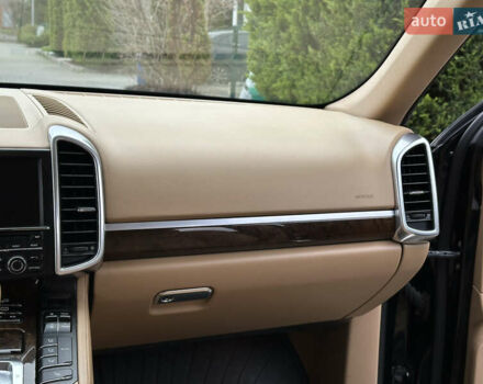 Черный Порше Каен, объемом двигателя 3.6 л и пробегом 160 тыс. км за 17500 $, фото 37 на Automoto.ua