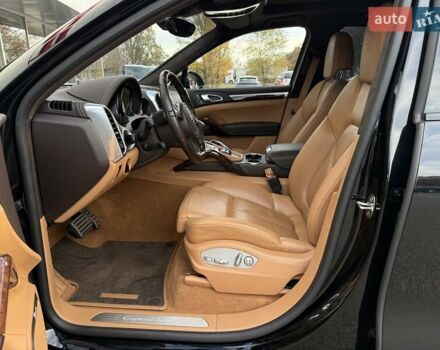 Черный Порше Каен, объемом двигателя 4.81 л и пробегом 43 тыс. км за 53000 $, фото 20 на Automoto.ua