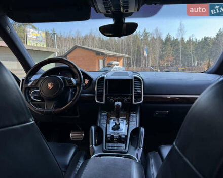 Черный Порше Каен, объемом двигателя 4.8 л и пробегом 270 тыс. км за 17500 $, фото 15 на Automoto.ua