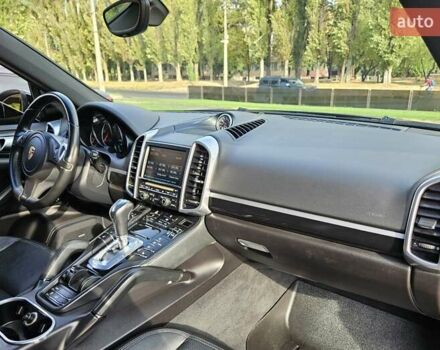 Порше Каен 2013 в Полтаве на Automoto.ua Черный Порше Каен, объемом двигателя 2.97 л и пробегом 258 тыс. км за 20950 $, фото 95 на Automoto.ua
