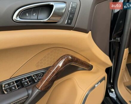 Черный Порше Каен, объемом двигателя 4.81 л и пробегом 43 тыс. км за 53000 $, фото 22 на Automoto.ua