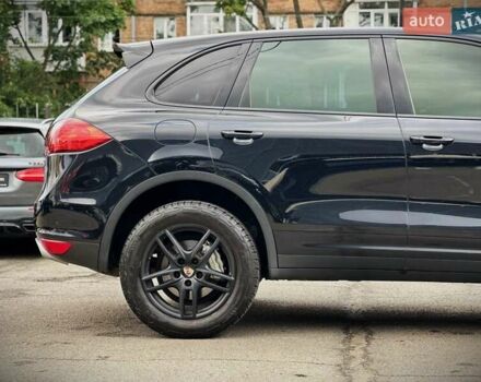 Порше Каен 2013 в Киеве на Automoto.ua Черный Порше Каен, объемом двигателя 4.13 л и пробегом 273 тыс. км за 23999 $, фото 9 на Automoto.ua