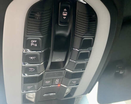 Черный Порше Каен, объемом двигателя 2.97 л и пробегом 233 тыс. км за 21700 $, фото 25 на Automoto.ua