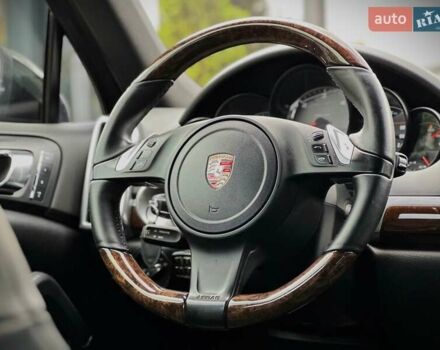 Порше Каен 2013 в Киеве на Automoto.ua Черный Порше Каен, объемом двигателя 4.13 л и пробегом 273 тыс. км за 23999 $, фото 41 на Automoto.ua