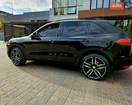 Порше Каен 2013 в Полтаве на Automoto.ua Черный Порше Каен, объемом двигателя 2.97 л и пробегом 258 тыс. км за 20950 $, фото 5 на Automoto.ua