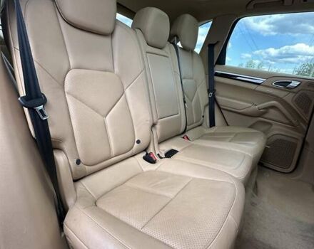 Черный Порше Каен, объемом двигателя 3.6 л и пробегом 337 тыс. км за 17300 $, фото 14 на Automoto.ua