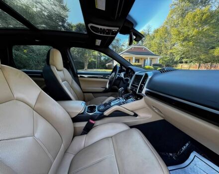 Чорний Порше Cayenne, об'ємом двигуна 3.6 л та пробігом 82 тис. км за 15000 $, фото 12 на Automoto.ua