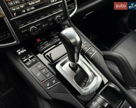 Чорний Порше Cayenne, об'ємом двигуна 3.6 л та пробігом 156 тис. км за 22300 $, фото 25 на Automoto.ua