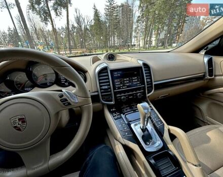 Черный Порше Каен, объемом двигателя 3 л и пробегом 165 тыс. км за 21500 $, фото 39 на Automoto.ua