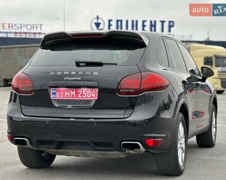 Чорний Порше Cayenne, об'ємом двигуна 3 л та пробігом 286 тис. км за 22000 $, фото 2 на Automoto.ua