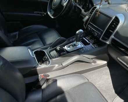 Черный Порше Каен, объемом двигателя 3.6 л и пробегом 153 тыс. км за 23400 $, фото 7 на Automoto.ua