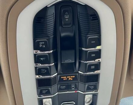 Черный Порше Каен, объемом двигателя 3.6 л и пробегом 337 тыс. км за 17300 $, фото 26 на Automoto.ua