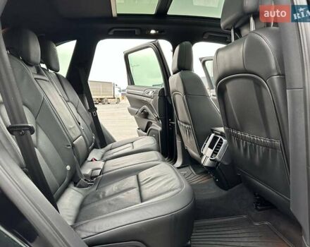 Чорний Порше Cayenne, об'ємом двигуна 3 л та пробігом 286 тис. км за 22000 $, фото 38 на Automoto.ua