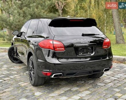 Чорний Порше Cayenne, об'ємом двигуна 3 л та пробігом 169 тис. км за 22888 $, фото 61 на Automoto.ua