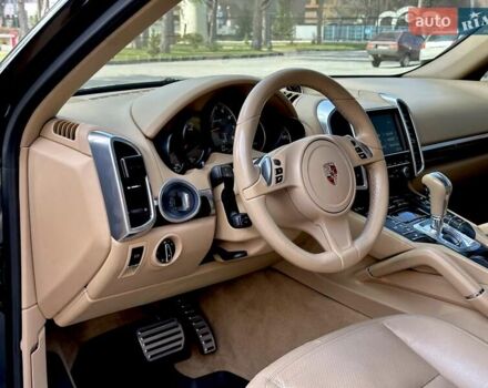 Черный Порше Каен, объемом двигателя 3 л и пробегом 165 тыс. км за 21500 $, фото 28 на Automoto.ua
