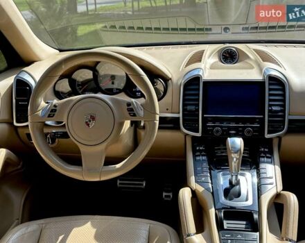 Черный Порше Каен, объемом двигателя 3 л и пробегом 165 тыс. км за 21500 $, фото 13 на Automoto.ua